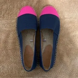 J. Crew | Shoes | Womens 9 2 J Crew Navy Blue Pink Cap Toe  display picture 1